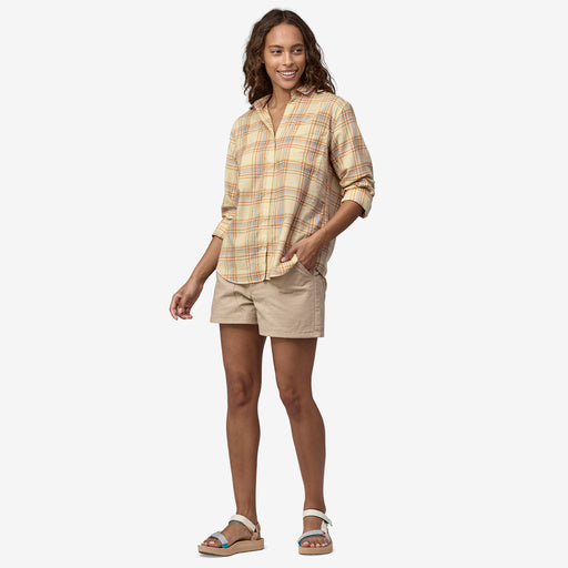 Patagonia Women's Lightweight A/C Buttondown Shirt