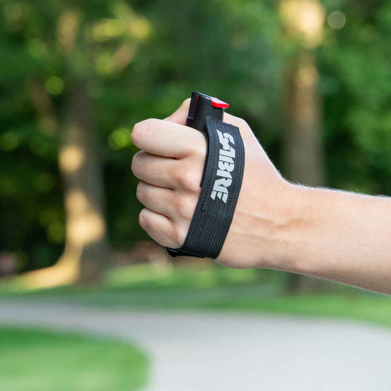 SABRE Runner Pepper Gel w/ Adjustable Hand Strap