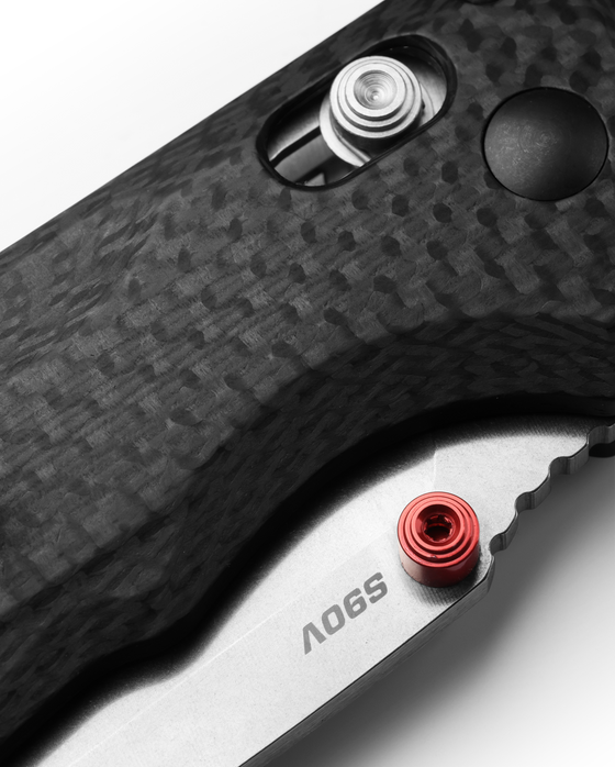 Benchmade Freek Carbon Fiber Drop Point