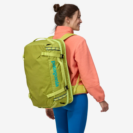 patagonia 45l black hole MLC It has a large main compartment with two interior organization pockets and one drop Patagonia Black Hole MLC 45L
