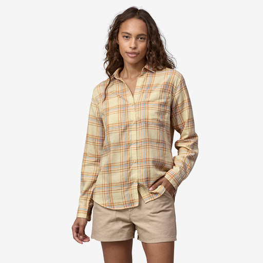 Patagonia Women's Lightweight A/C Buttondown Shirt - OutdoorsInc.com