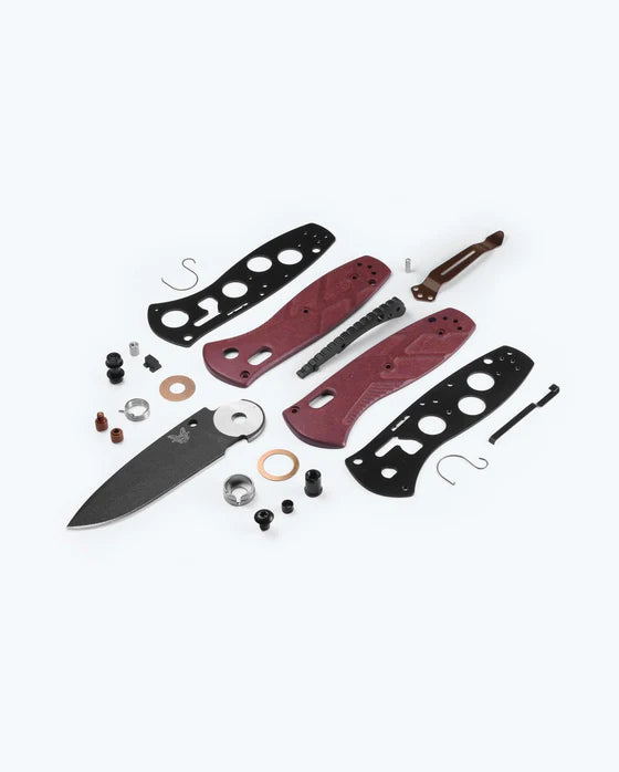Benchmade Mini Barrage Redstone Drop-Point
